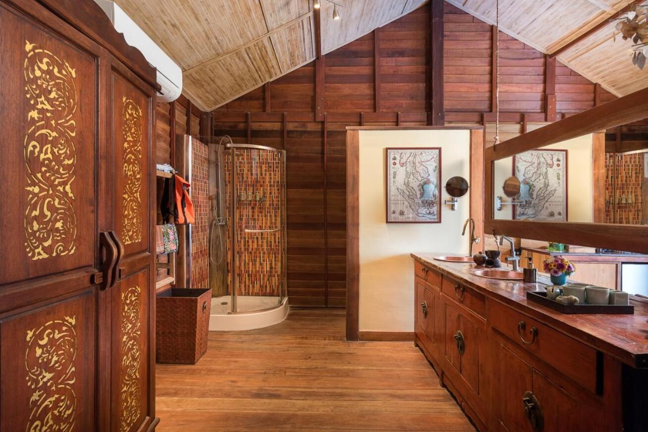 Serendipity Beach Resort Koh Lipe Room photo