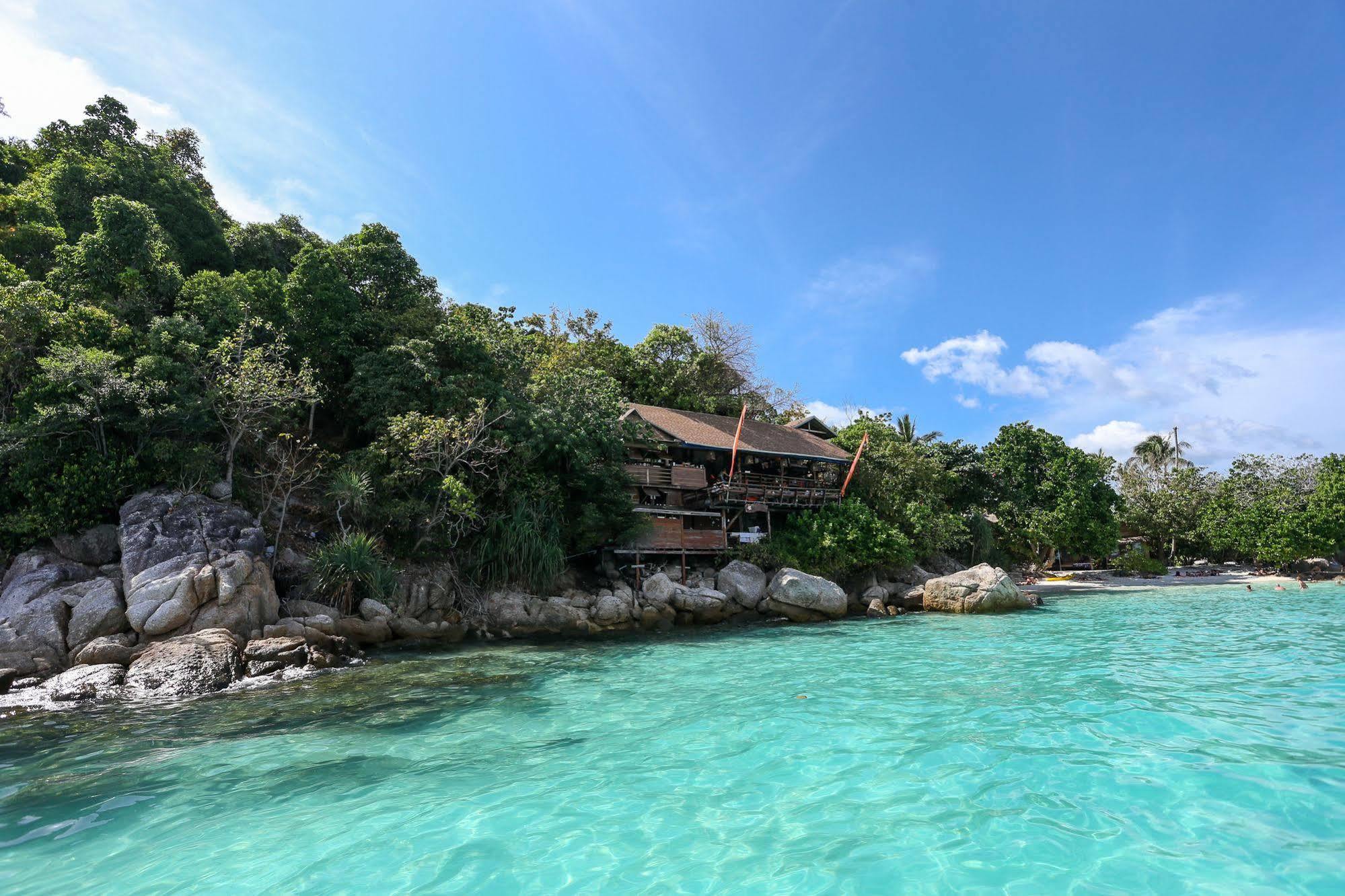 Serendipity Beach Resort Koh Lipe Exterior photo